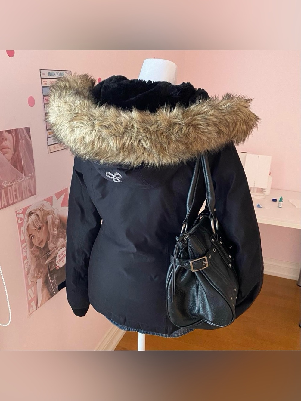 vintage 2000s TNA black winter jacket with fur hood
